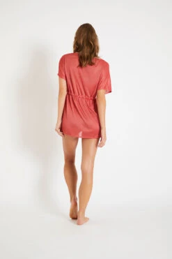 Tunique De Plage Courte Couleur Corail Brillante MILDAÉ ALACADEZA 9 Tunique De Plage Courte Couleur Corail Brillante MILDAÉ ALACADEZA -Livia Soldes 20e mildae alacadez zfj23 dos