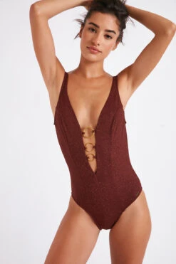 Maillot De Bain Une Pièce Chocolat ABALAI NASAYA 10 Maillot De Bain Une Pièce Chocolat ABALAI NASAYA -Livia Soldes 22e abalai nasaya kbp98 dev2