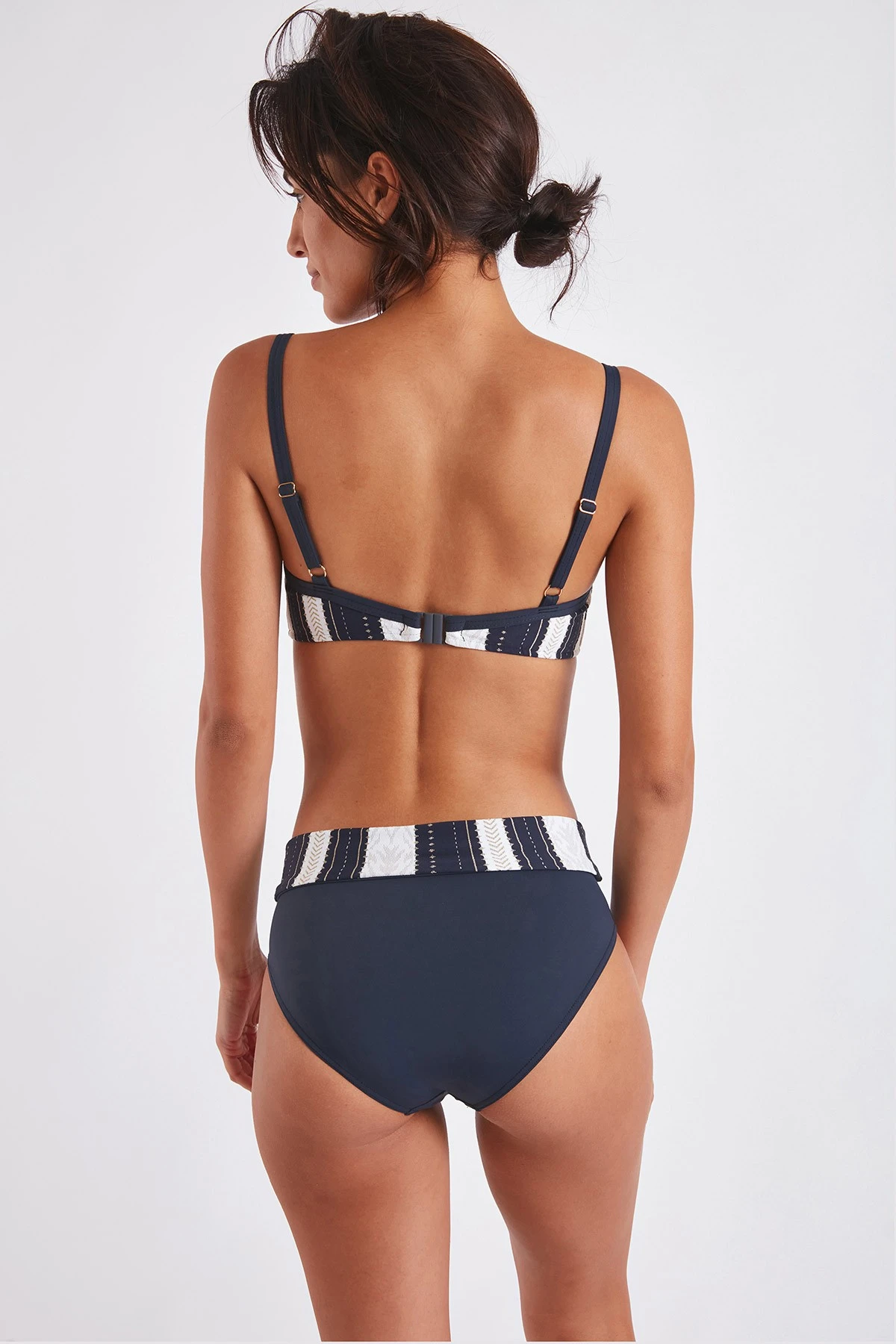 Maillot De Bain 2 Pièces Marine Miranda & Andra Bardane 10 Maillot De Bain 2 Pièces Marine Miranda & Andra Bardane – Image 8