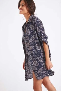 Chemise De Plage Bleu Marine Imprimé Cachemire NOLIE VOILJAYERA -Livia Soldes 22e nolie voiljayer zhi06 dev7