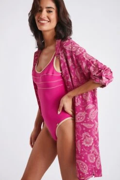 Chemise De Plage Fuchsia Imprimé Indien NOLIE VOILJAYERA -Livia Soldes 22e nolie voiljayer zhi53 dev3