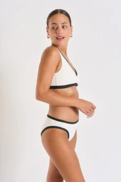 Maillot De Bain 2 Pièces Ecru LOCANA & REINE PAIMPOL -Livia Soldes 23e locana paimpol zgt11 reine paimpol zgt11 dev2