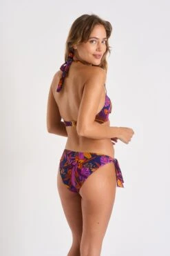 Maillot De Bain 2 Pièces Bleu Fonce SIYAM & JUSTE GAMBEYA 11 Maillot De Bain 2 Pièces Bleu Fonce SIYAM & JUSTE GAMBEYA -Livia Soldes 23e siyam c gambeya zht86 juste gambeya zht86 dos1